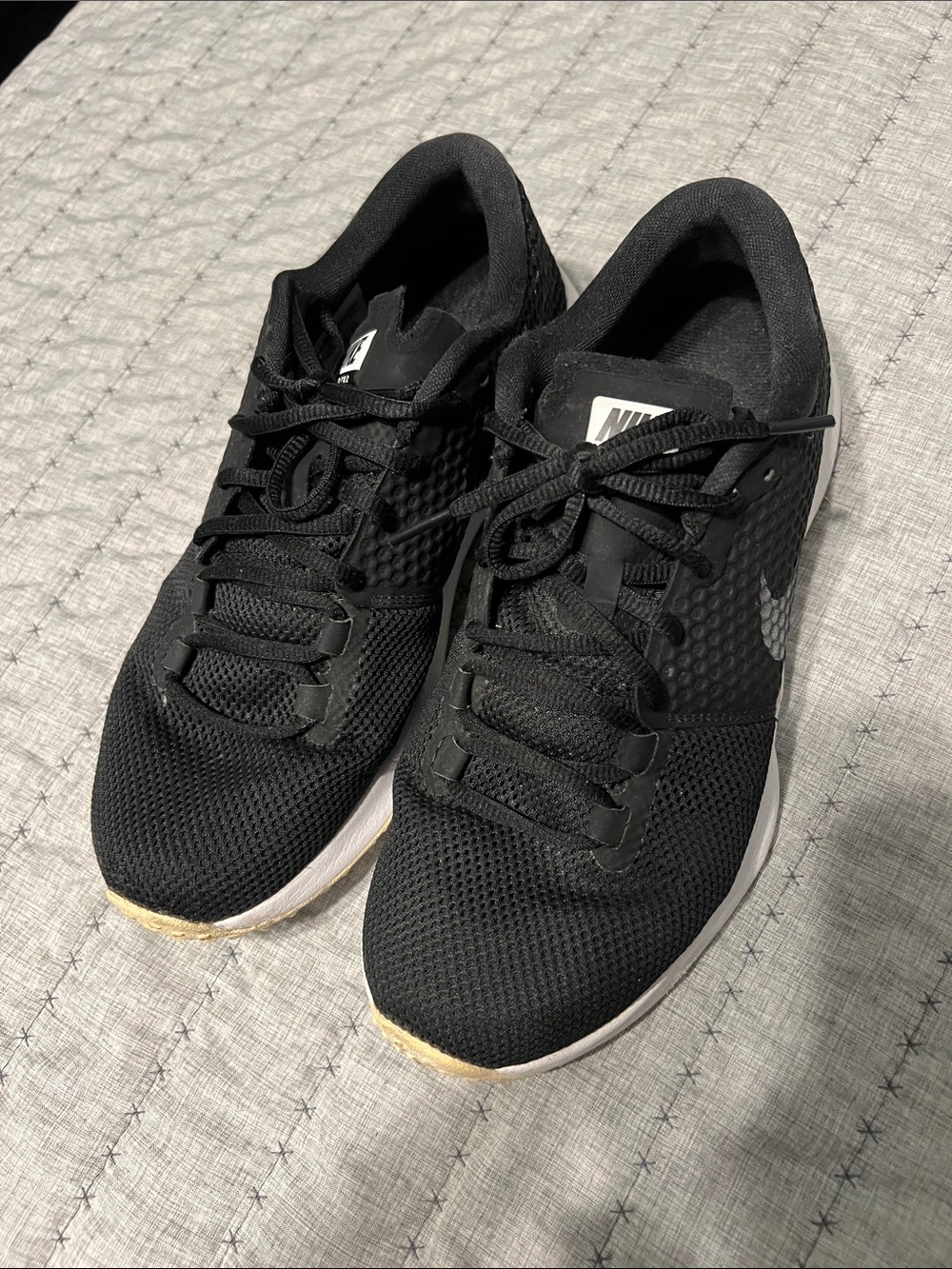 Nike Men’s Black Mesh Athletic Sneakers with White Midsole